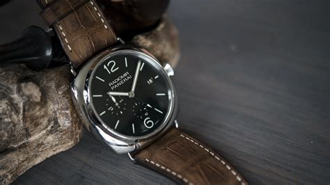 panerai 210 vs 232|A Week On The Wrist The Panerai Radiomir 323 10 Days GMT.